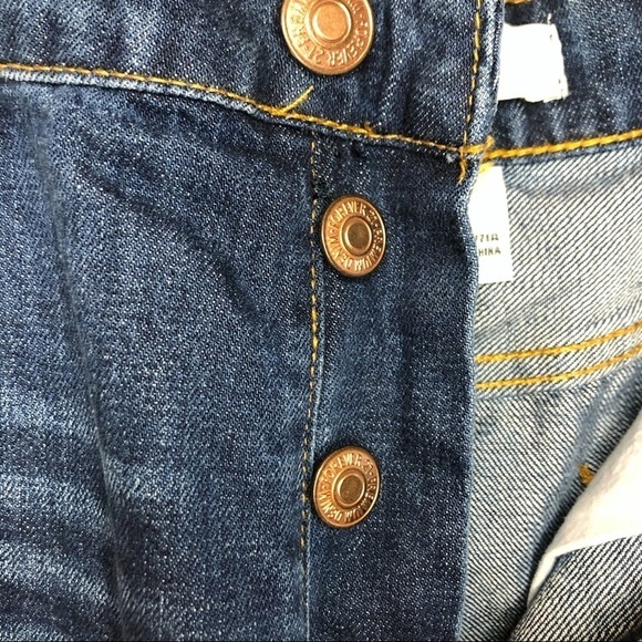 Forever 21 High Rise Cut- Off Denim Shorts - Picture 5 of 5